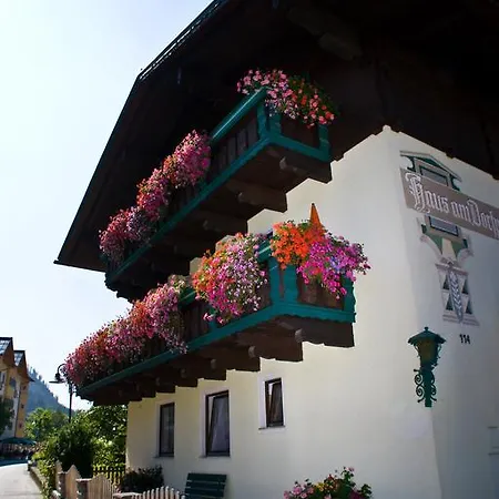 ゲストハウス Haus Am Dorfplatz