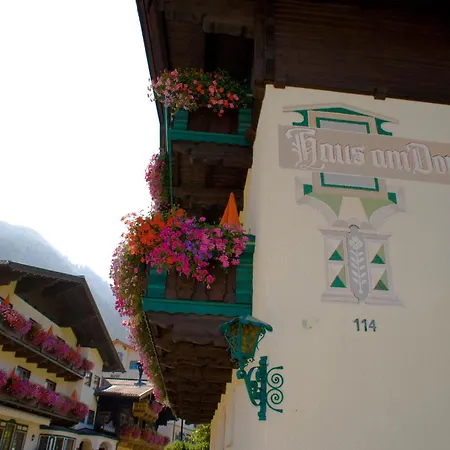 Haus Am Dorfplatz Gasthof Flachau