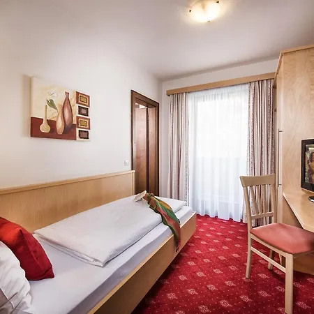 Haus Am Dorfplatz Flachau