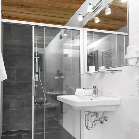 ゲストハウス Haus Am Dorfplatz