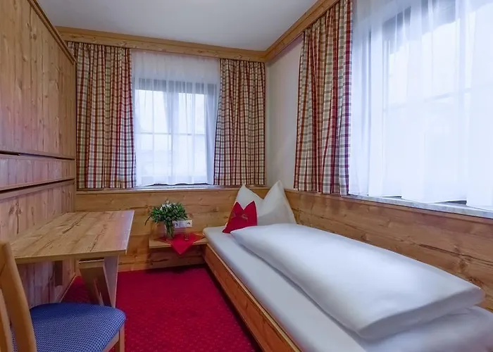 Haus Am Dorfplatz 3* فلاخاو